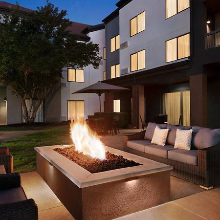 Courtyard By Marriott Tulsa Central Kültér fotó
