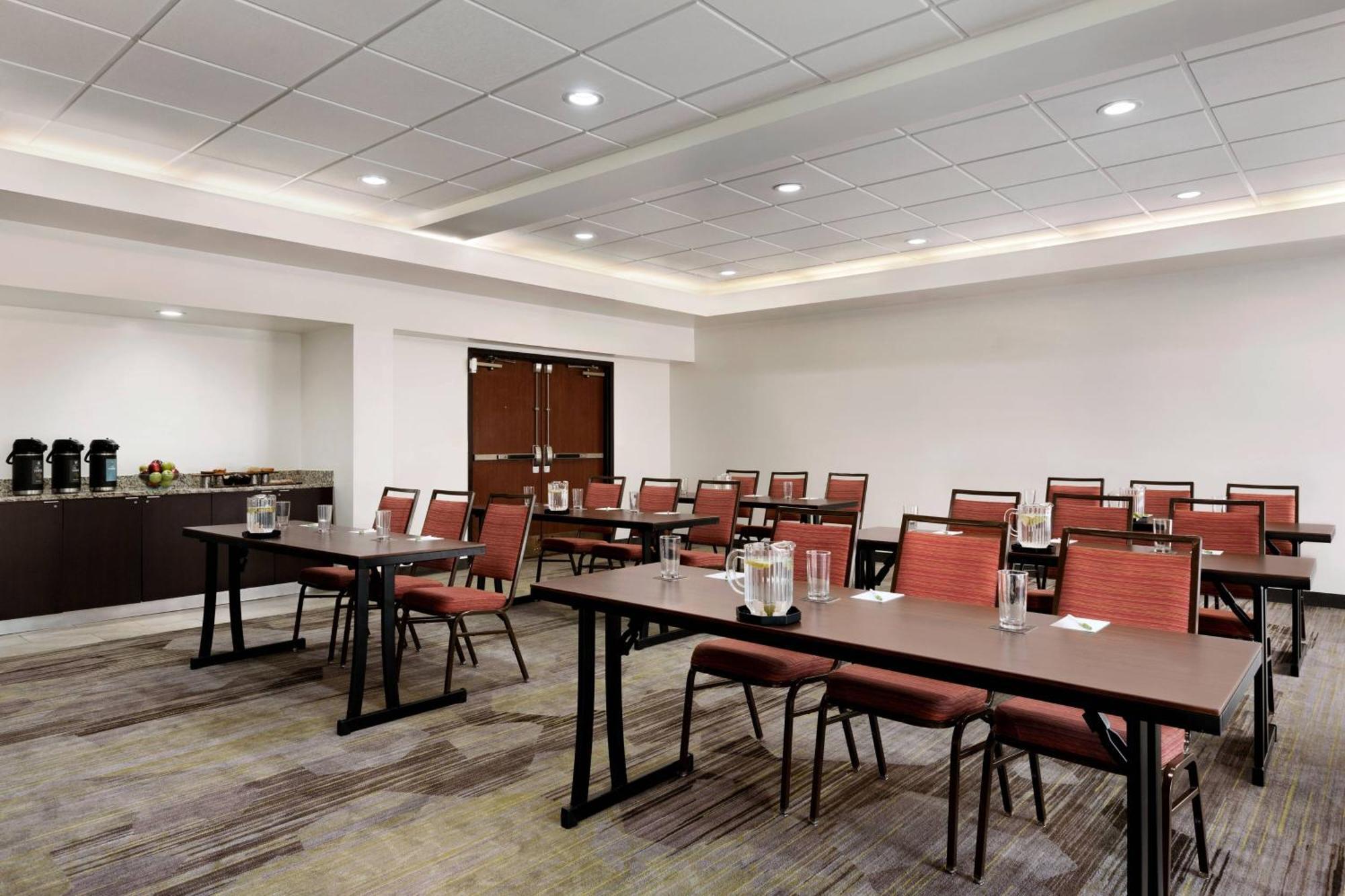 Courtyard By Marriott Tulsa Central Kültér fotó
