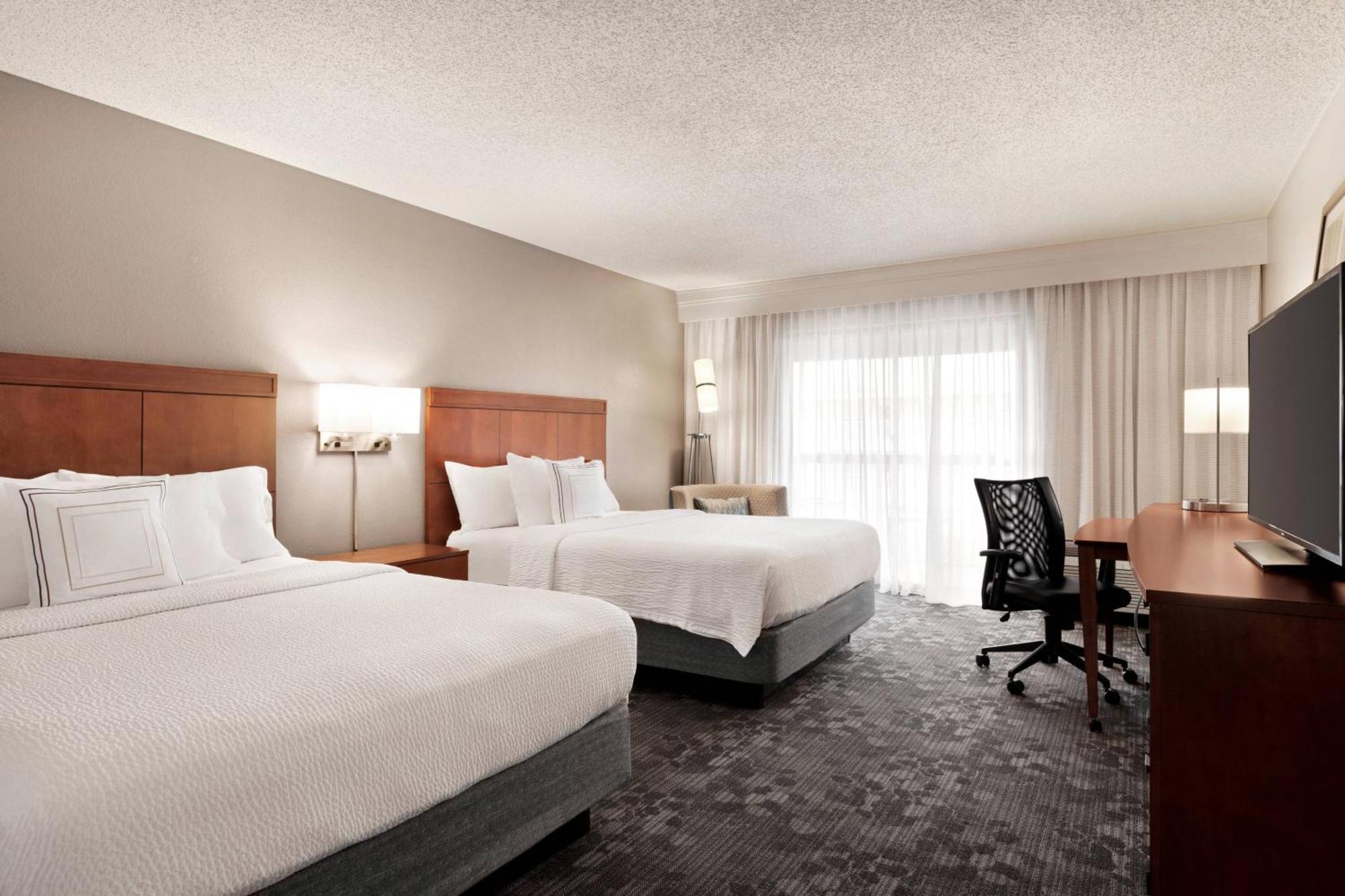 Courtyard By Marriott Tulsa Central Kültér fotó